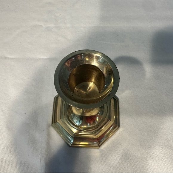 Set of 2 Mismatched Vintage Hosley Brass Laquered Candle Stick Holders - Picture 4 of 8